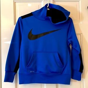 Nike Boys Dri-fit hoodie